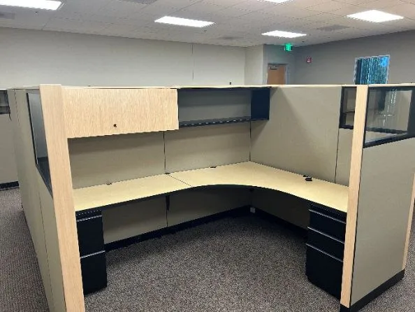 Cubicle Image 3