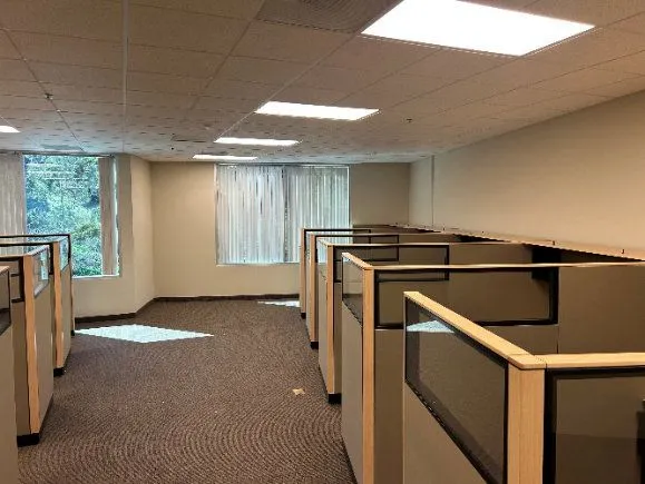Cubicle Image 6